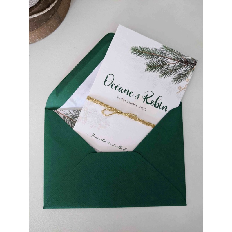 faire-part-mariage-vert-dore-blanc-invitation-elegante-sapin-hiver-madame-babioles-papeterie-sur-mesure-personnalisee