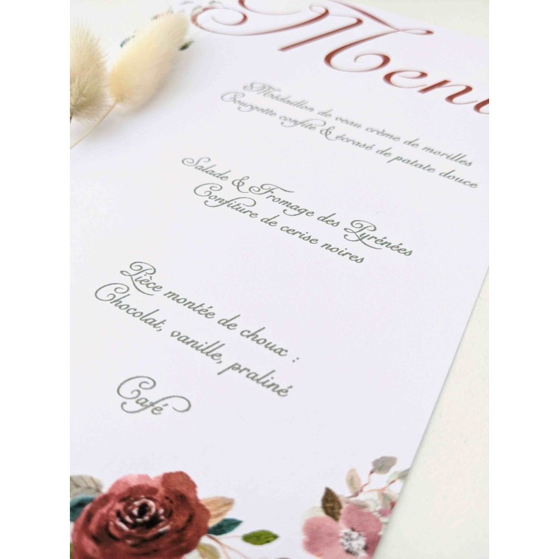 menu-mariage-blanc-fleurs-rose-bordeaux-romantique-dentelle